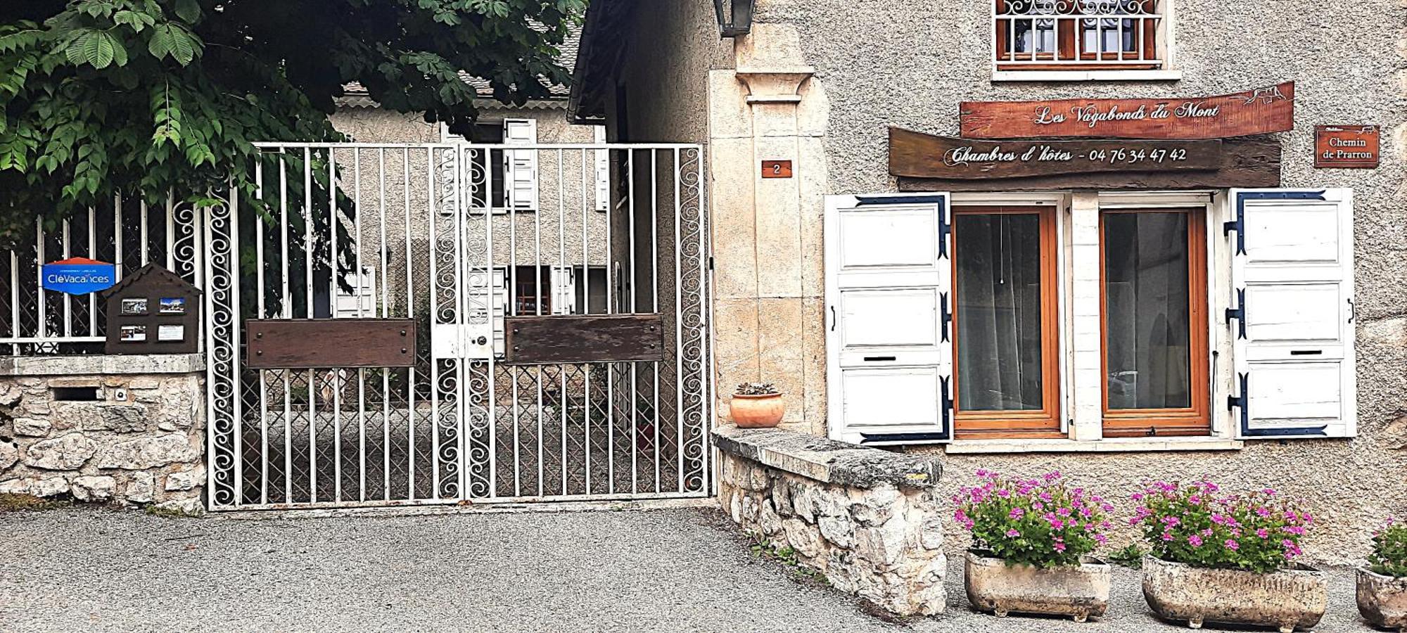 Les Vagabonds Du Mont Bed & Breakfast Chichilianne ภายนอก รูปภาพ